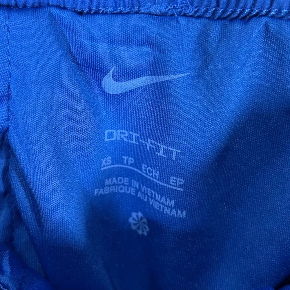 Nike Kids Training Shorts Royal Blue XS Dri-FIT Lined Running Athletic Brand New
